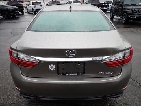 Used 2017 Lexus ES 350 image 4