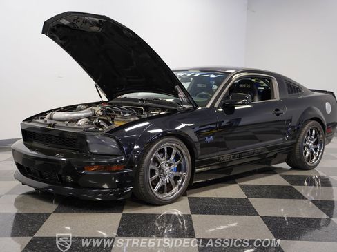 Used 2005 Ford Mustang GT RWD image 32