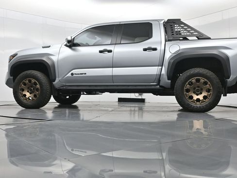 Used 2024 Toyota Tacoma Trailhunter image 52