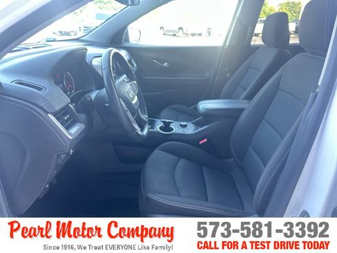 Certified 2022 GMC Terrain SLE w/ Driver Convenience Package AWD/4WD image 11