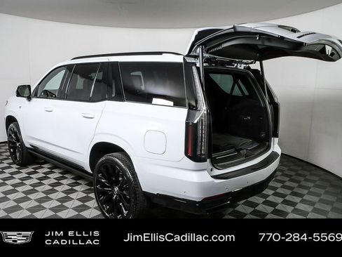 Certified 2026 Cadillac Escalade Platinum Sport w/ LPO, ONYX Package image 39