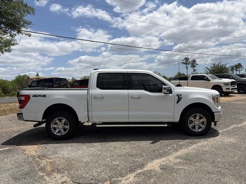 Used 2023 Ford F150 Lariat w/ Trailer Tow Package image 8