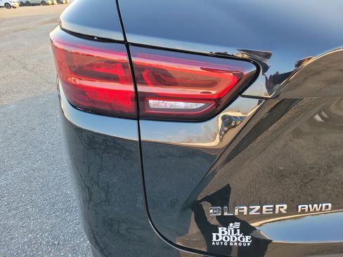 Certified 2025 Chevrolet Blazer LT image 11