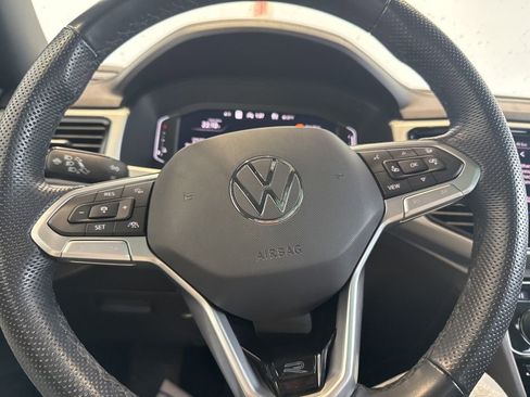 Used 2022 Volkswagen Atlas Cross Sport SEL R-Line image 21