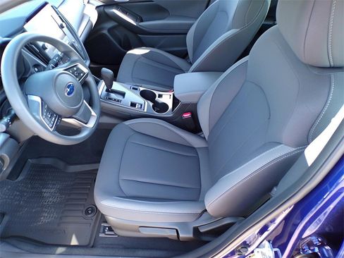 Certified 2025 Subaru Impreza 2.0i image 17