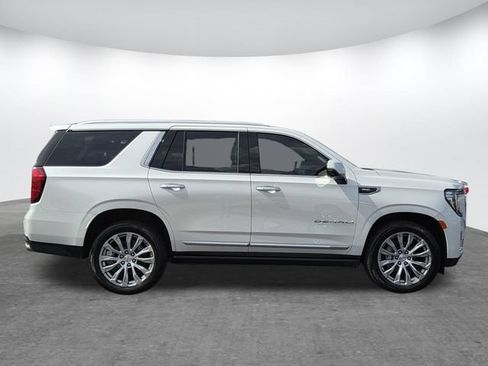 Used 2023 GMC Yukon Denali AWD/4WD image 3