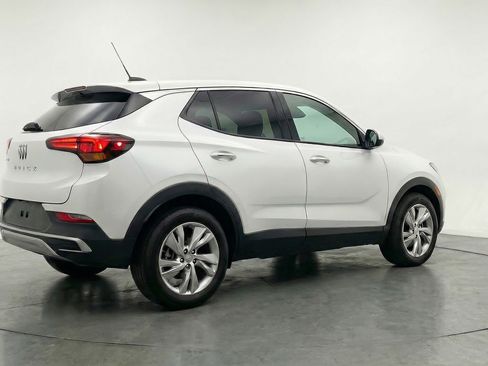 Used 2025 Buick Encore GX Preferred AWD/4WD image 9