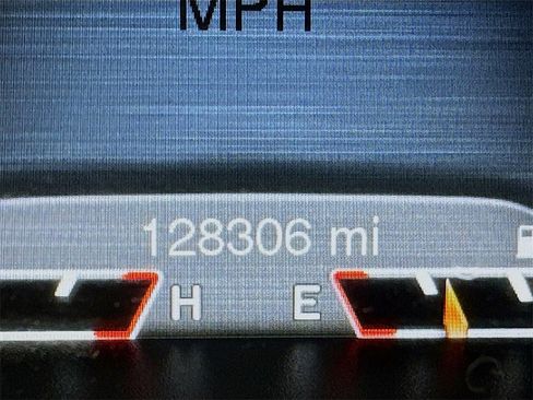 Used 2017 Jeep Cherokee Trailhawk w/ Comfort/Convenience Group image 15