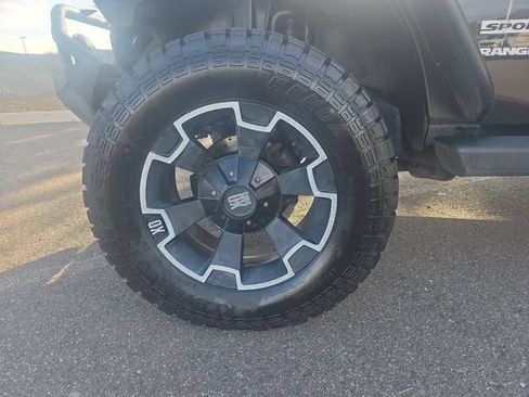 Used 2013 Jeep Wrangler Sport AWD/4WD image 10