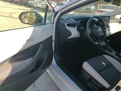 Used 2026 Toyota Corolla LE image 10