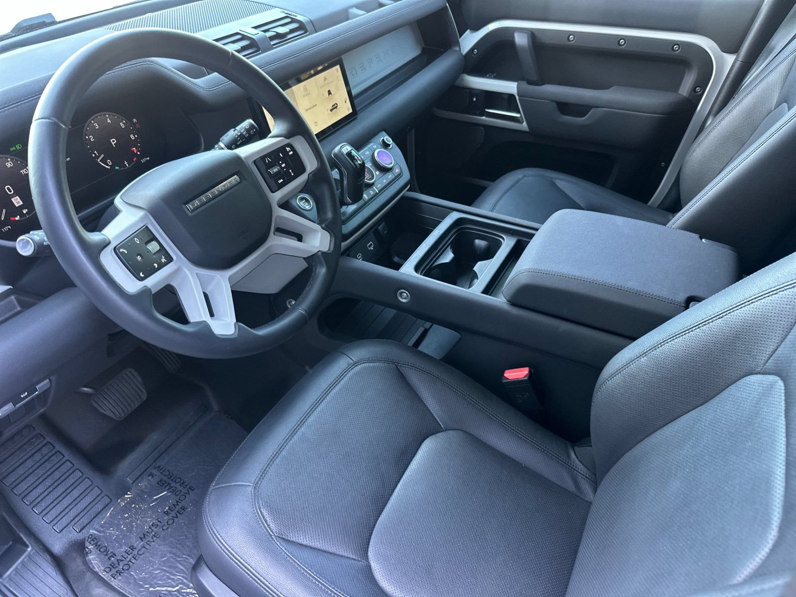 Used 2023 Land Rover Defender 110 SE AWD/4WD image 10