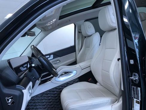 Used 2021 Mercedes-Benz GLS 450 4MATIC image 18