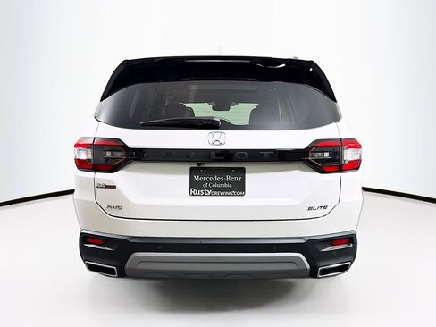 Used 2025 Honda Pilot Elite image 6