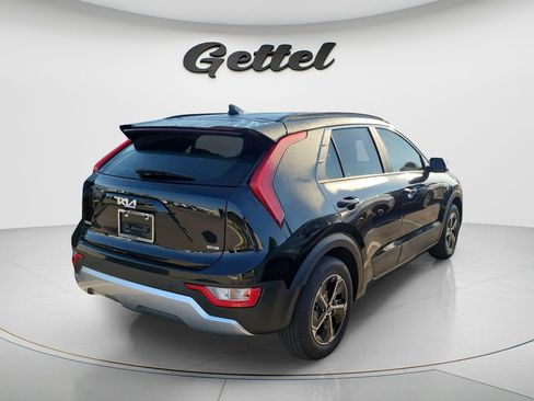 Used 2025 Kia Niro EX FWD image 9
