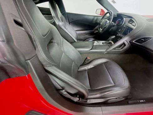 Used 2017 Chevrolet Corvette Stingray Coupe w/ 1LT RWD image 27