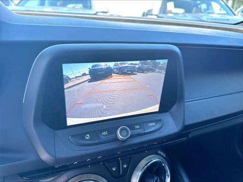 Used 2017 Chevrolet Camaro SS RWD image 16