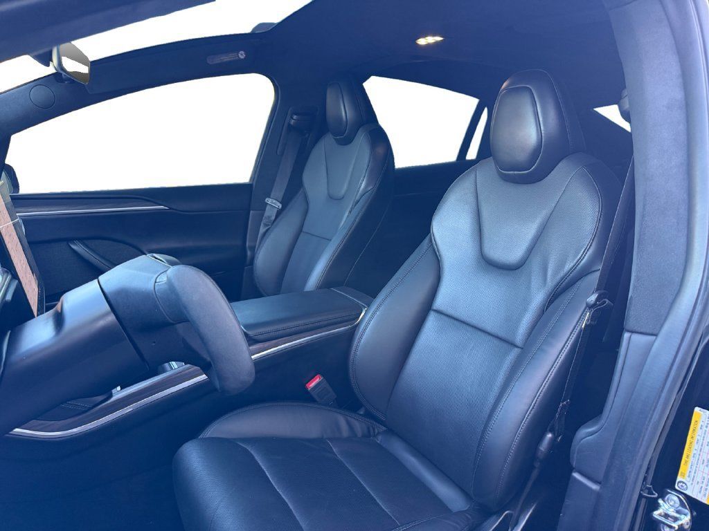 Used 2022 Tesla Model X AWD/4WD image 13