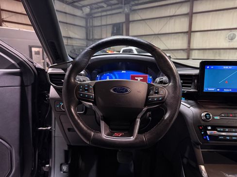 Used 2020 Ford Explorer ST AWD/4WD image 31