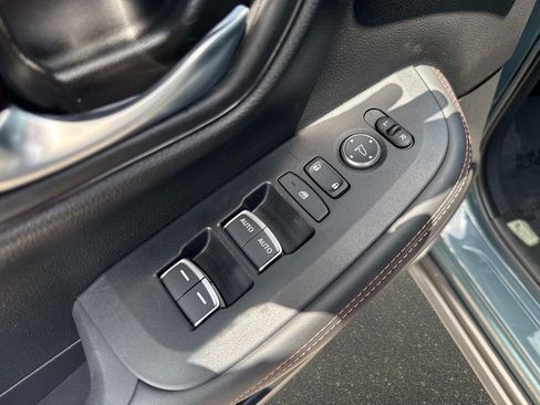 Certified 2024 Honda HR-V Sport image 17