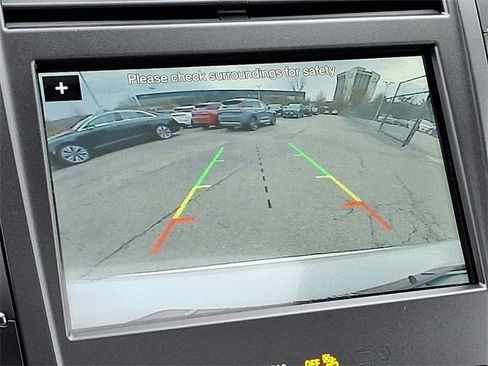 Used 2018 Lincoln MKC Reserve w/ Lincoln MKC Climate Package image 19