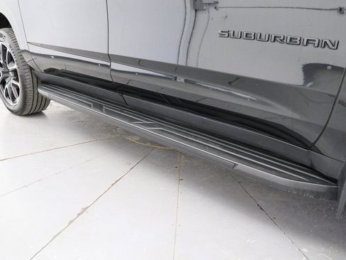 Used 2023 Chevrolet Suburban RST image 37