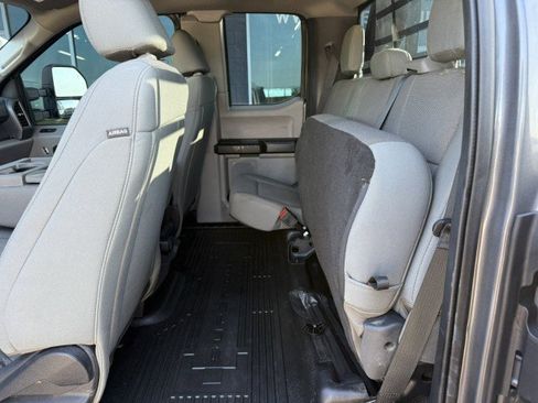 Used 2022 Ford F250 XL w/ Power Equipment Group image 27