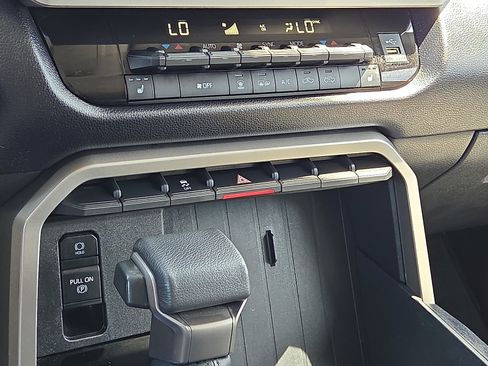 Used 2024 Toyota Tundra SR5 w/ SR5 Premium Package AWD/4WD image 19