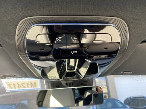 Used 2025 Mercedes-Benz GLC 300 4MATIC image 22