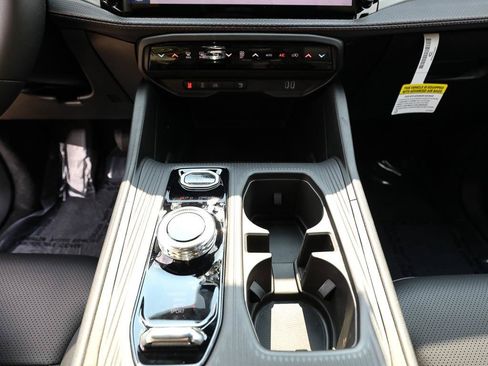 New 2026 Jeep Cherokee Limited AWD/4WD image 17