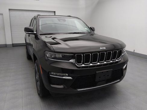 Used 2022 Jeep Grand Cherokee Limited 4xe image 14