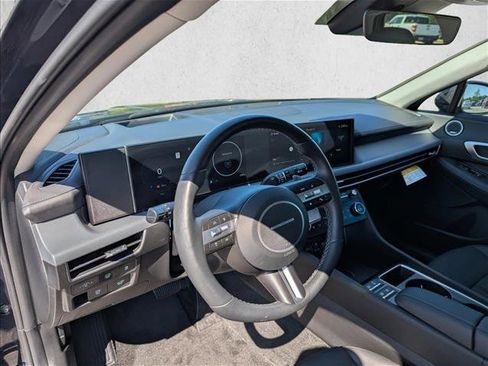 Certified 2025 Hyundai Sonata Limited FWD image 11