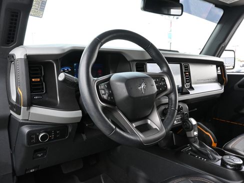 Used 2023 Ford Bronco Badlands AWD/4WD image 15