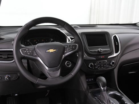 Used 2023 Chevrolet Equinox LT image 6