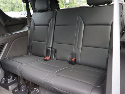Used 2021 GMC Yukon Denali w/ Denali Premium Package AWD/4WD image 27