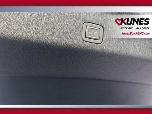 New 2026 GMC Yukon XL Denali image 39