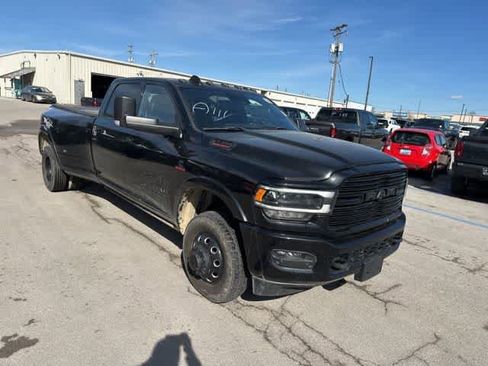 Used 2022 RAM 3500 Laramie image 19