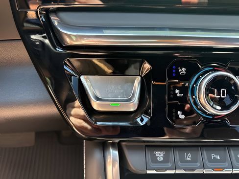 New 2026 GMC Sierra 2500 Denali Ultimate AWD/4WD image 26
