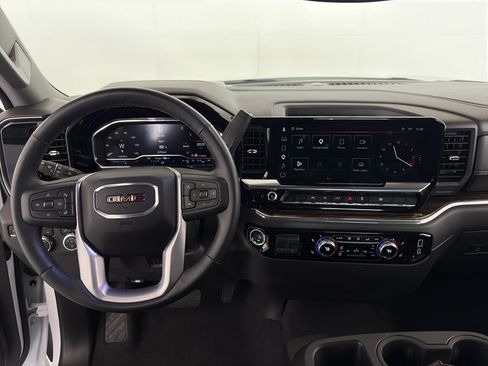 Certified 2025 GMC Sierra 1500 Elevation AWD/4WD image 3