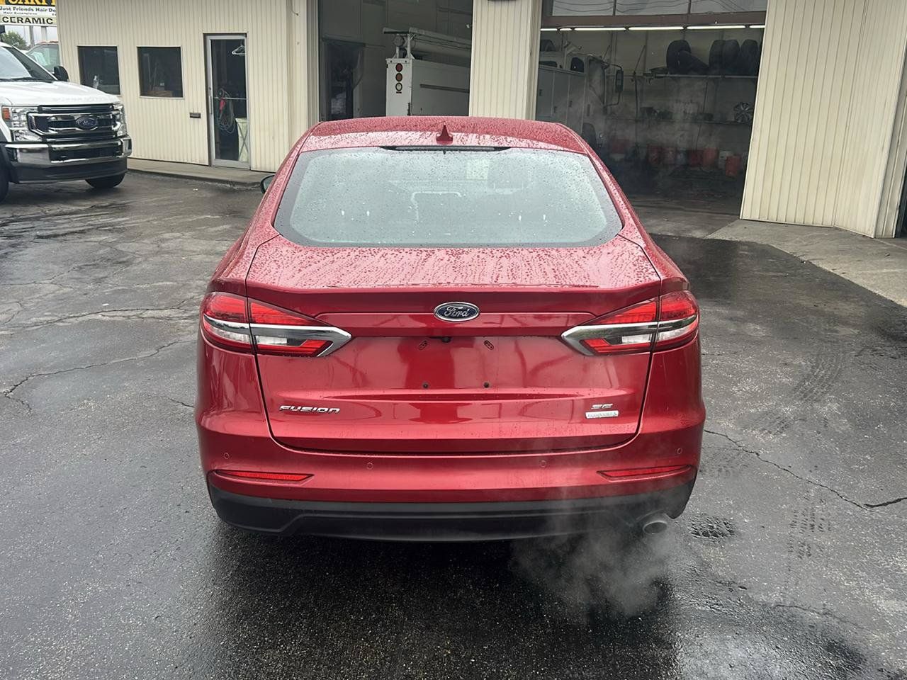 Used 2020 Ford Fusion SE FWD image 7