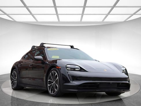 Used 2023 Porsche Taycan 4 Cross Turismo w/ Sport Chrono Package AWD/4WD image 3