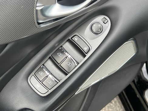 Used 2017 INFINITI Q50 Red Sport 400 AWD/4WD image 16