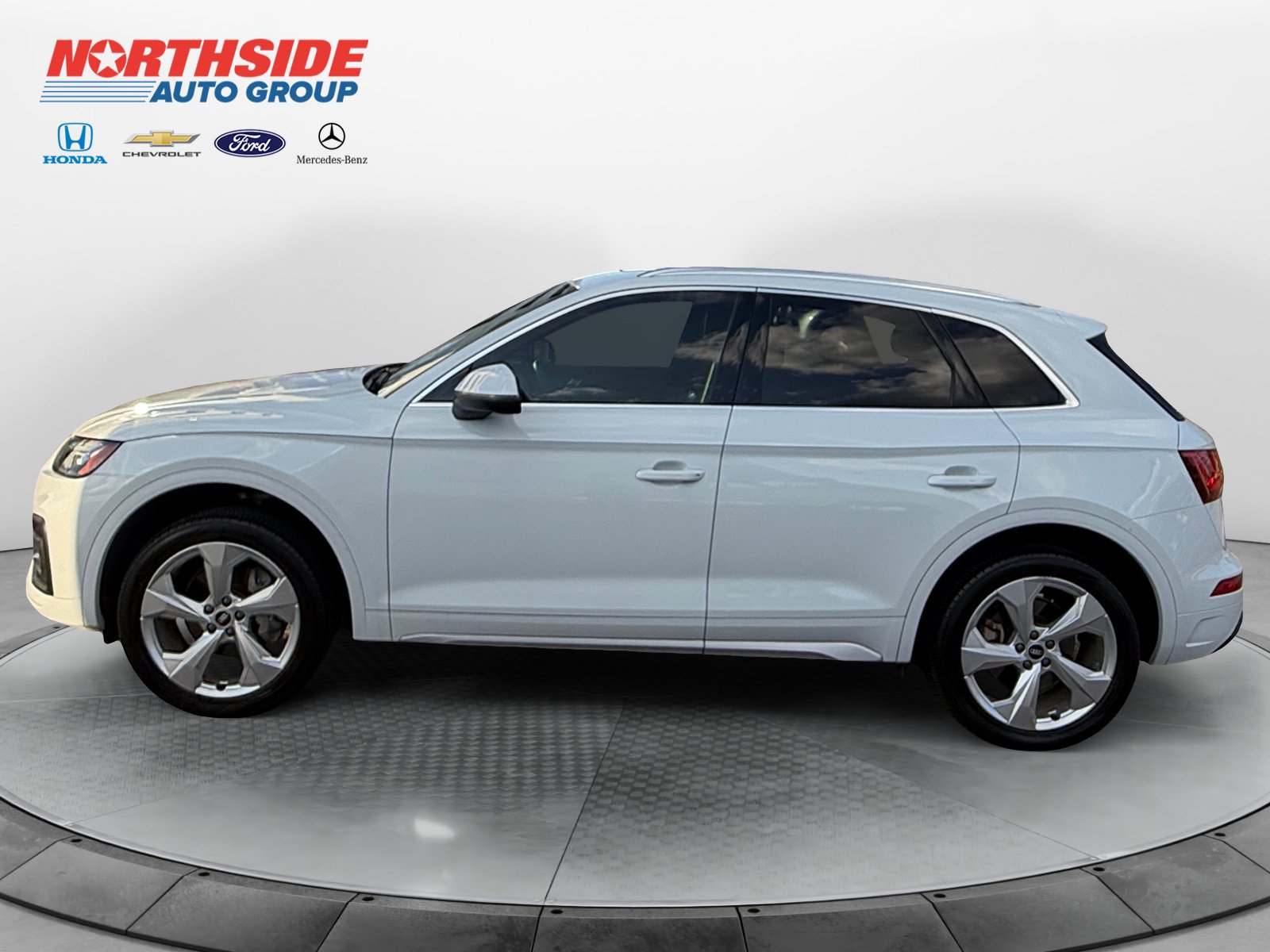 Used 2021 Audi Q5 2.0T Premium Plus w/ Premium Plus Package AWD/4WD image 4