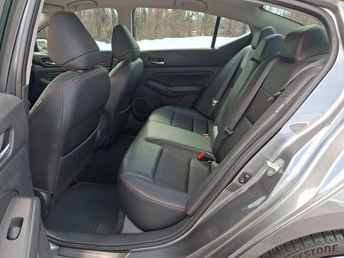 Used 2019 Nissan Altima 2.5 SR image 10