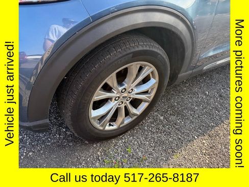 Used 2020 Ford Explorer XLT w/ Equipment Group 202A AWD/4WD image 3