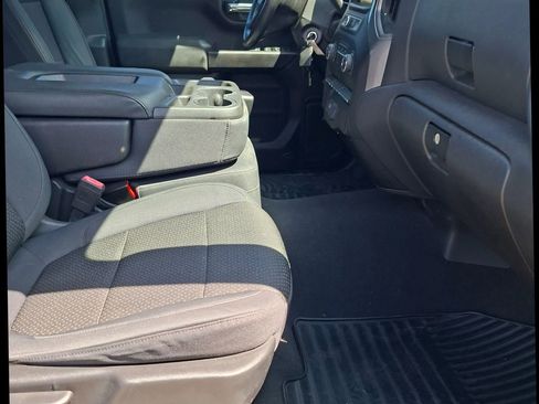 Used 2019 Chevrolet Silverado 1500 Custom Trail Boss w/ Custom Convenience Package image 10