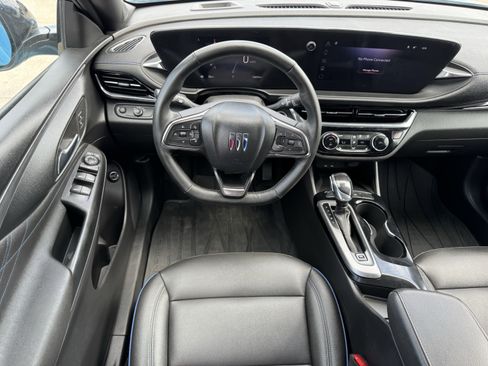 Used 2025 Buick Envista Sport Touring w/ Convenience I Package FWD image 14