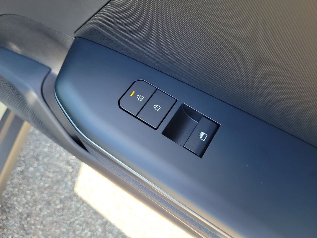 New 2026 Kia K4 FWD image 11