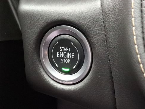 Used 2024 Chevrolet Tahoe Premier image 25