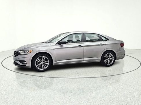 Used 2020 Volkswagen Jetta R-Line w/ R-Line Cold Weather Package FWD image 4