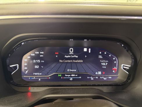 Used 2023 GMC Yukon XL Denali AWD/4WD image 17